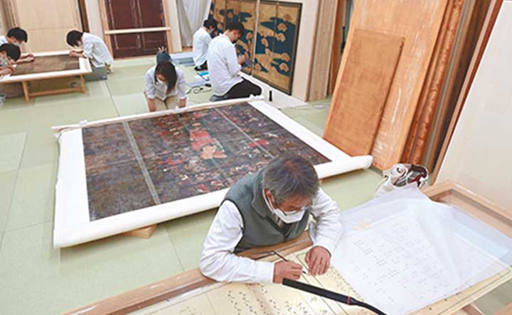 文化財継承の現場vol.1】所蔵者、技術者、行政つなぐ…京都国立博物館