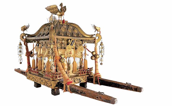 壮大な神輿に精巧な装飾 重要文化財「樹下宮」展示―特別展「最澄と